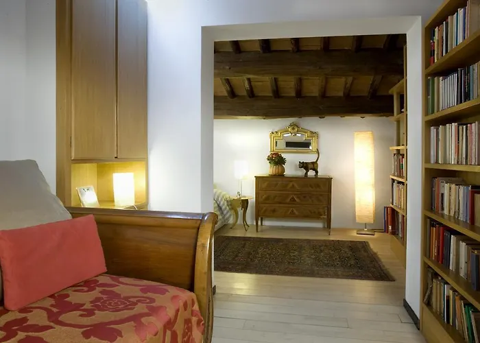 Domus Frattina *