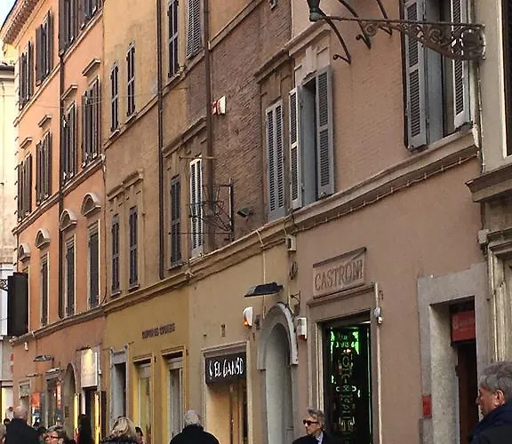 Domus Frattina Frühstückspension *